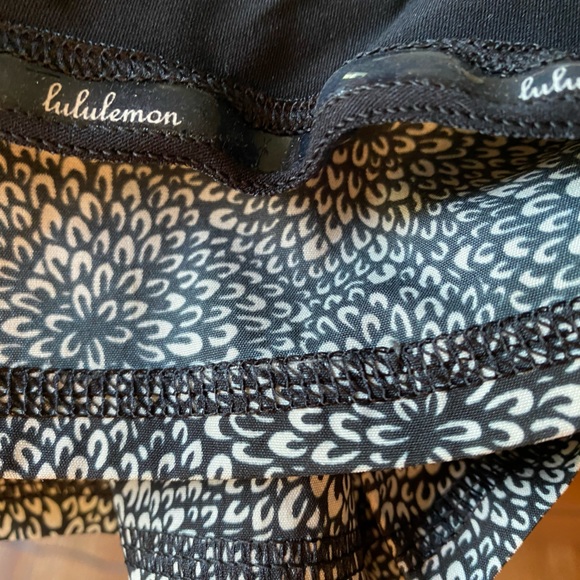 LuLulemon Pace Setter skirt:Plush petal black ghost - Picture 6 of 8